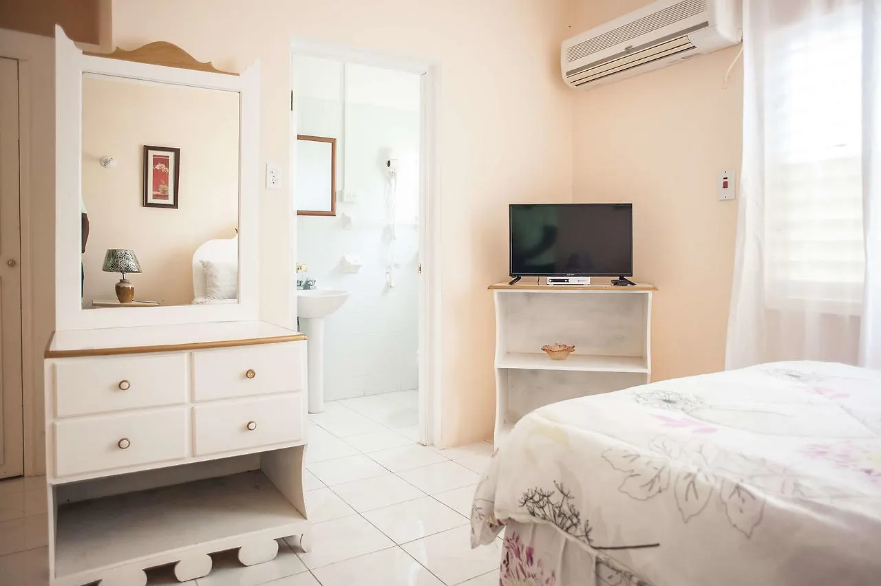 Diamond Villa Guest House Montego Bay Giamaica